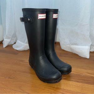 Girls Tall Matte Black Hunter Boots EUC